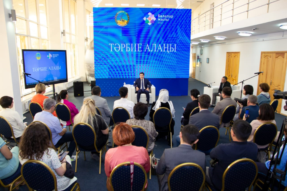 Вопросы защиты прав детей обсудили на встрече с акимом Павлодарской области
