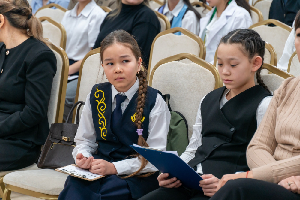 Путь к профессии: возможности областного форума