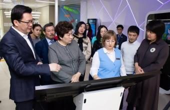 Министр образования и науки Республики Казахстан Куляш Шамшидинова посетила Областной Дворец школьников
